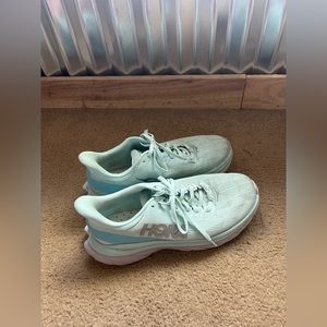 Women’s Hoka Profly